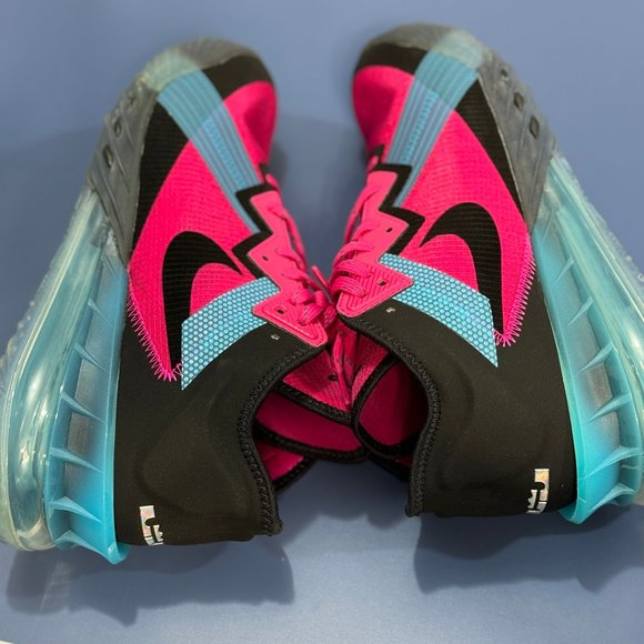 Nike Lebron 18 Low Men's Fireberry/ Black Sneakers Size 10- Used - Picture 10 of 11